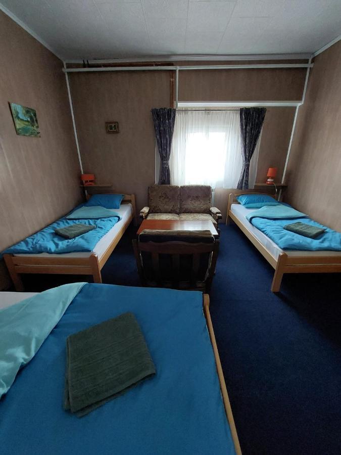 Hostel Suzzzy Novska ภายนอก รูปภาพ