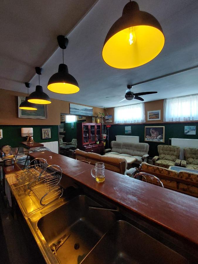 Hostel Suzzzy Novska ภายนอก รูปภาพ