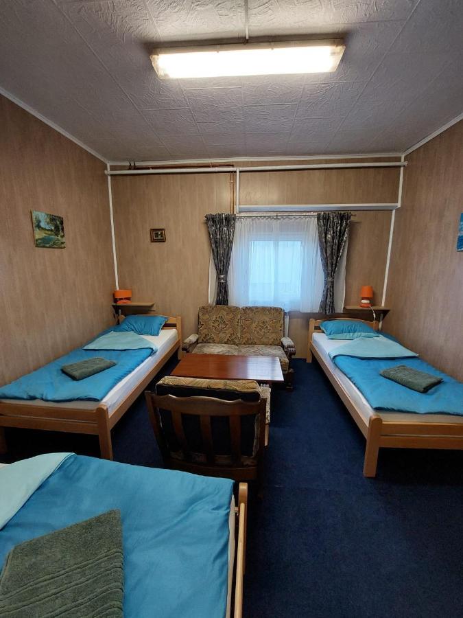 Hostel Suzzzy Novska ภายนอก รูปภาพ