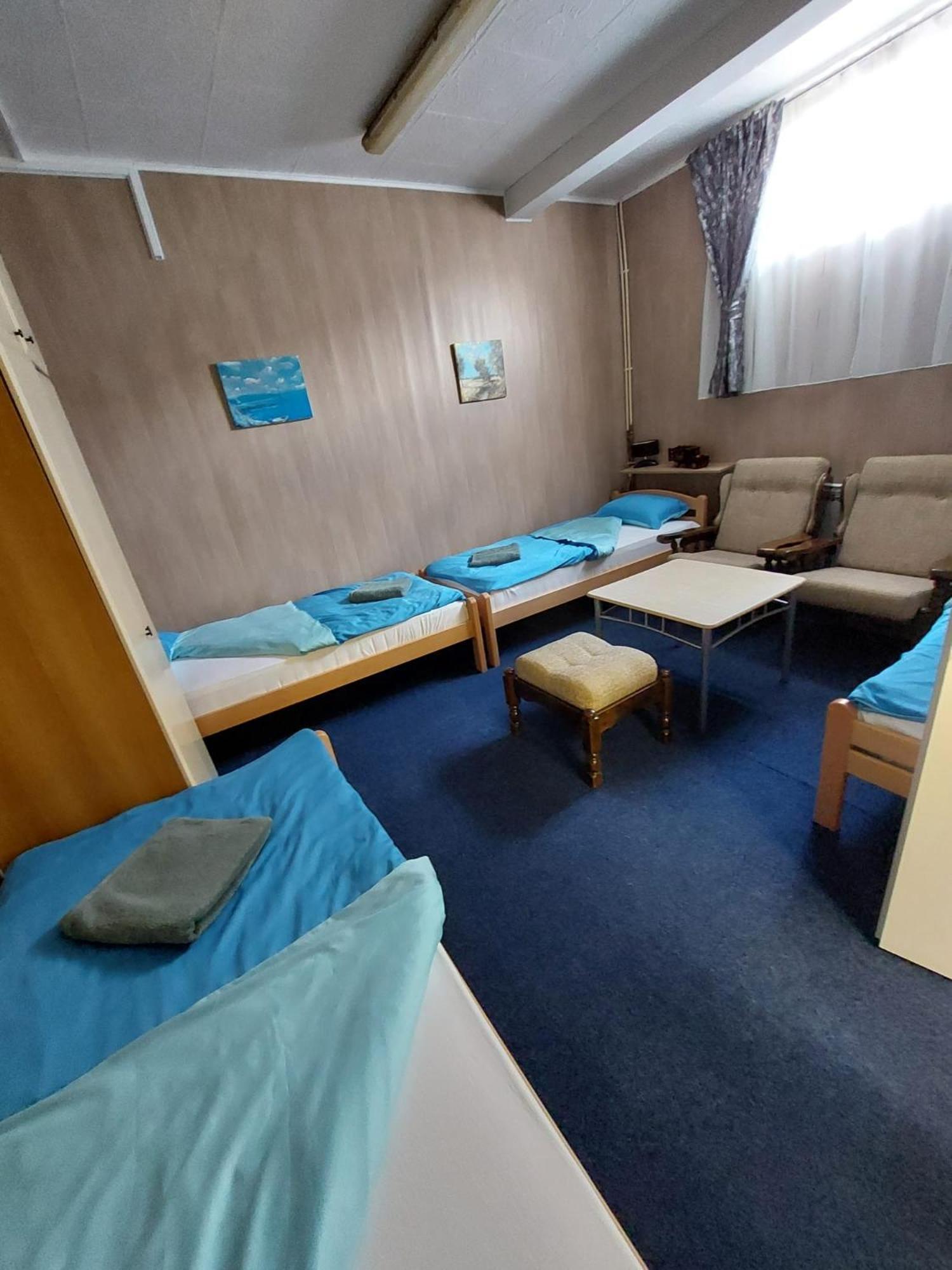 Hostel Suzzzy Novska ภายนอก รูปภาพ